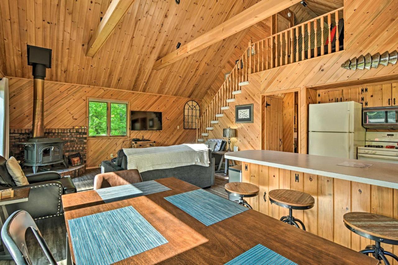 Riverfront Traverse City Cabin Fish, Kayak And Tube Luaran gambar