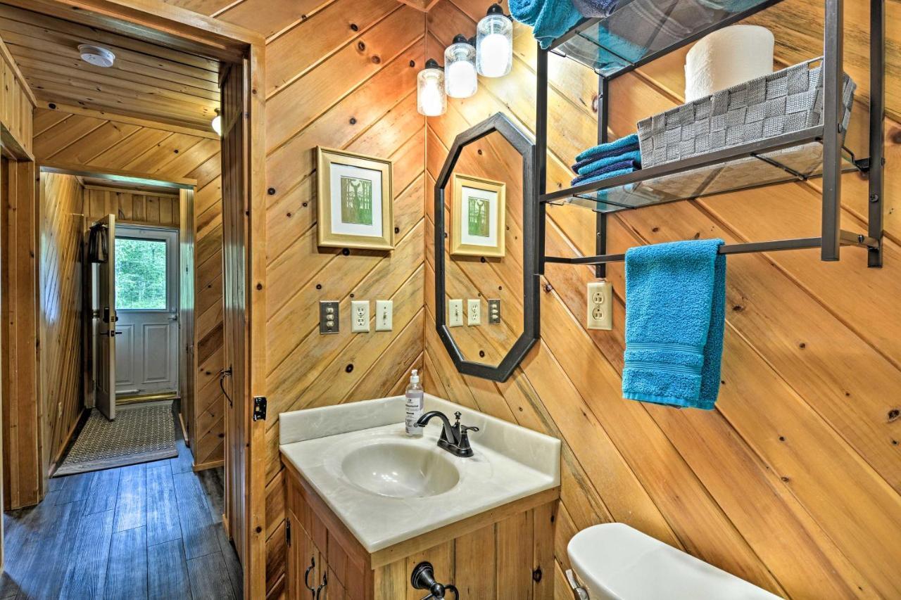 Riverfront Traverse City Cabin Fish, Kayak And Tube Luaran gambar