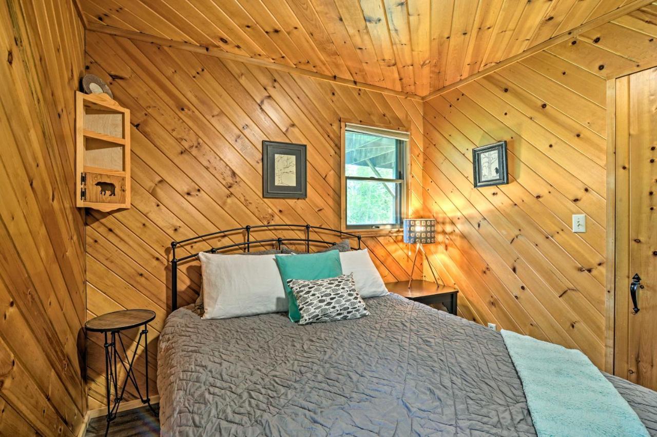 Riverfront Traverse City Cabin Fish, Kayak And Tube Luaran gambar