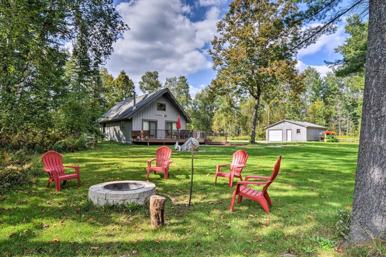 Riverfront Traverse City Cabin Fish, Kayak And Tube Luaran gambar